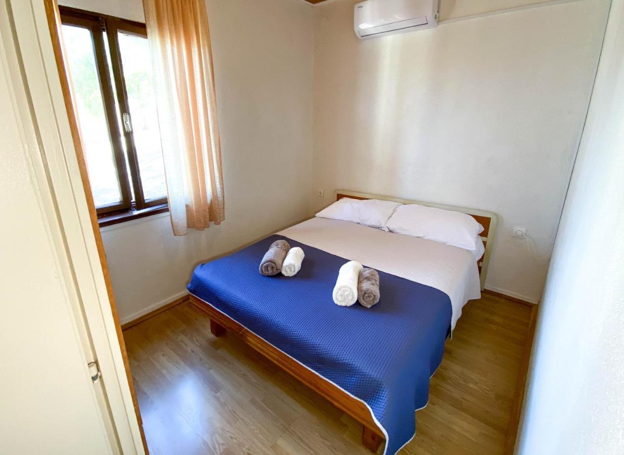 Seaview & Beachfront Apartments Jakov Donji Okrug  المظهر الخارجي الصورة
