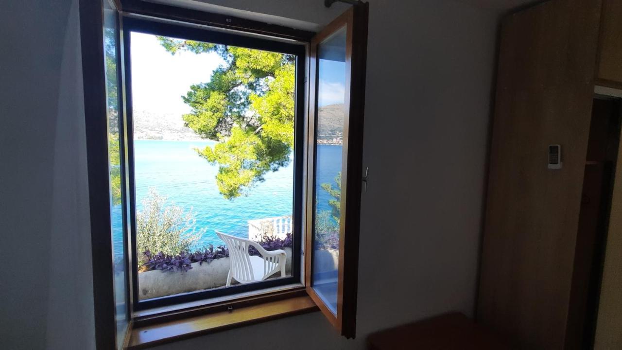 Seaview & Beachfront Apartments Jakov Donji Okrug  المظهر الخارجي الصورة